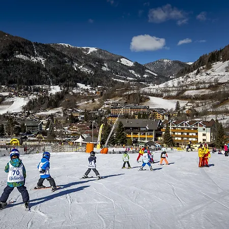 Family & Kaerntnerhof 4*