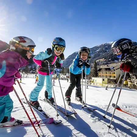 Family & Kaerntnerhof 4* 巴德小基希海姆