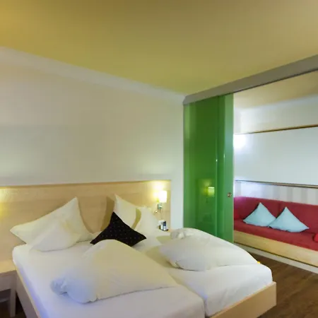 מלון Family & Kaerntnerhof באד קליניקירשהיים