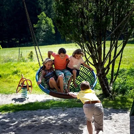 Family & Kaerntnerhof Bad Kleinkirchheim