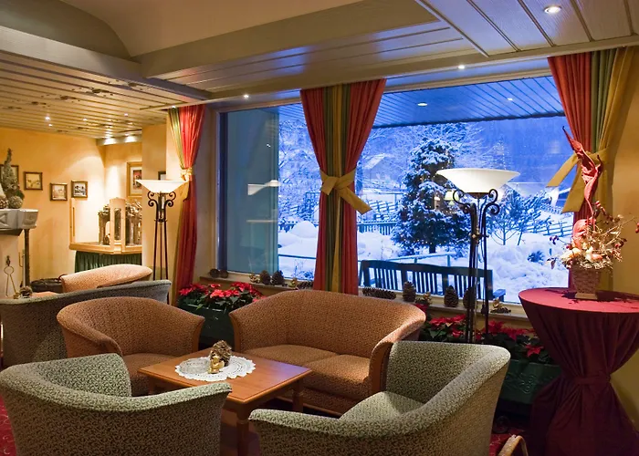 Family & Kaerntnerhof 4*