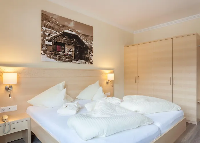 Family & Kaerntnerhof 4*