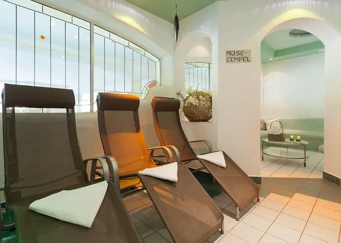 Hotel Family & Kaerntnerhof 4*