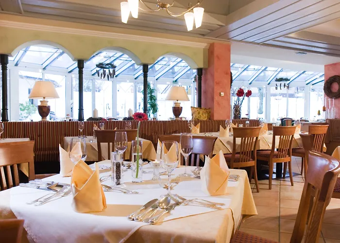 Family & Kaerntnerhof Hotel 4*