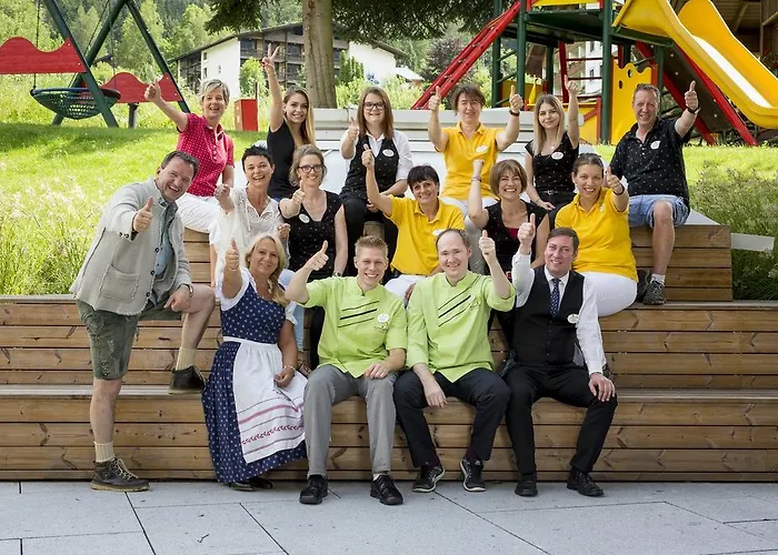 Family & Kaerntnerhof