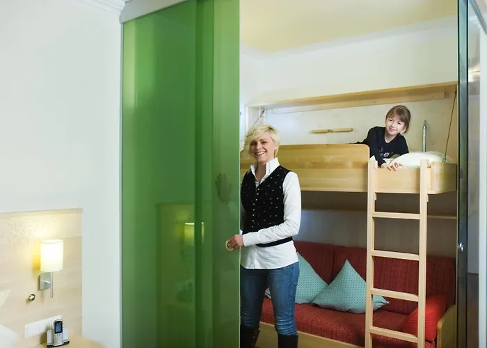 Family & Kaerntnerhof 4* באד קליניקירשהיים